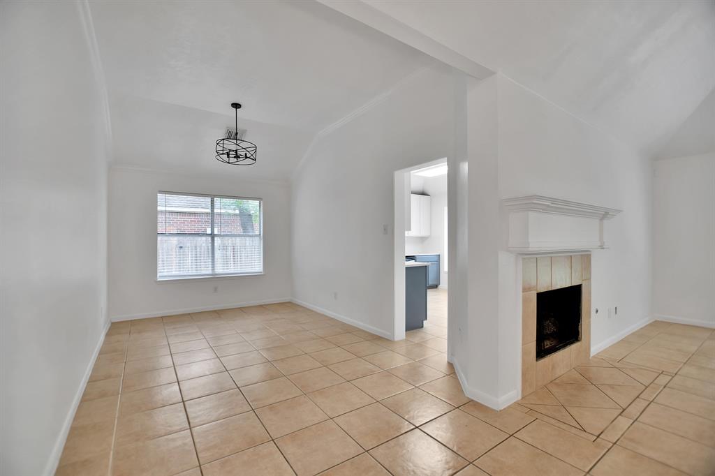 67 N Winterport Circle, The Woodlands, Texas image 14
