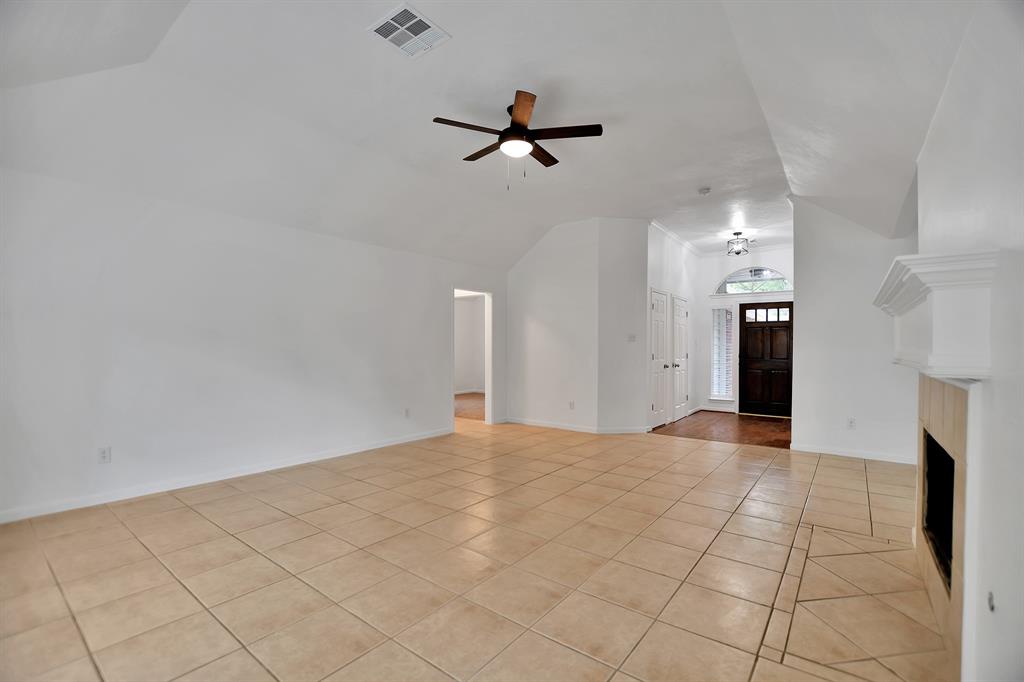 67 N Winterport Circle, The Woodlands, Texas image 11