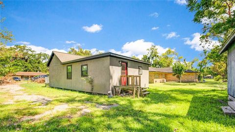 A home in Clute