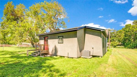 A home in Clute