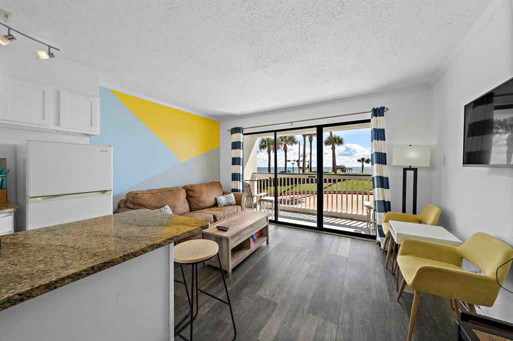 6102 Seawall Boulevard #104, Galveston, Texas image 6