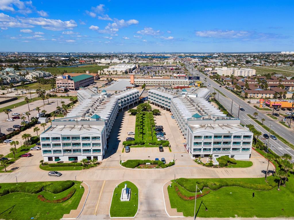 6102 Seawall Boulevard #104, Galveston, Texas image 19