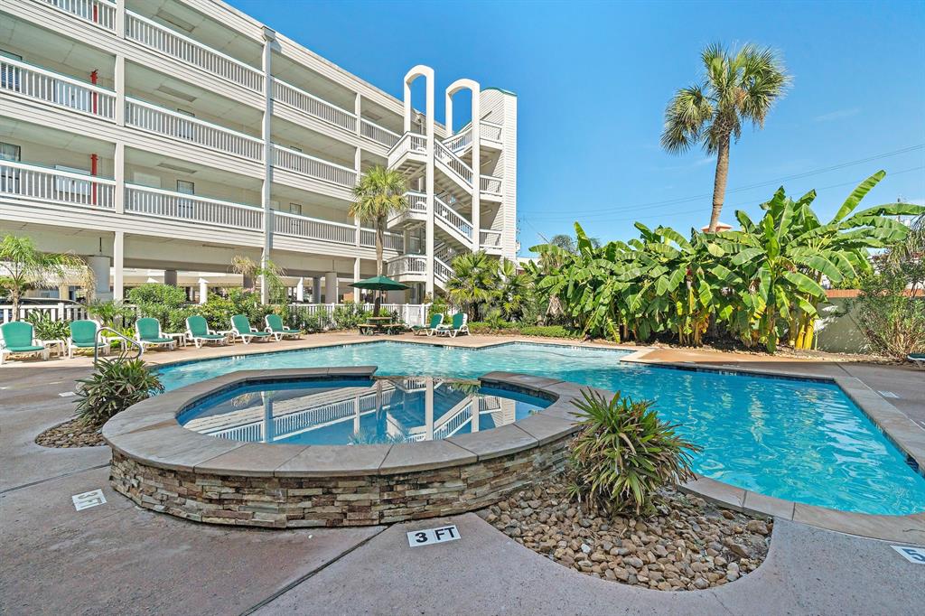 6102 Seawall Boulevard #104, Galveston, Texas image 16