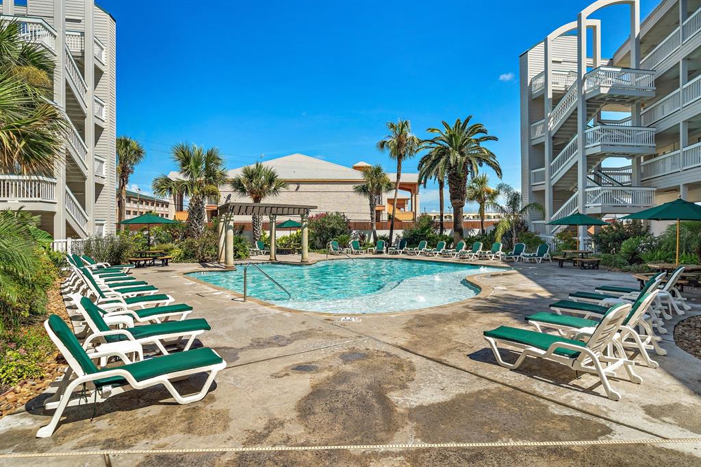 6102 Seawall Boulevard #104, Galveston, Texas image 15