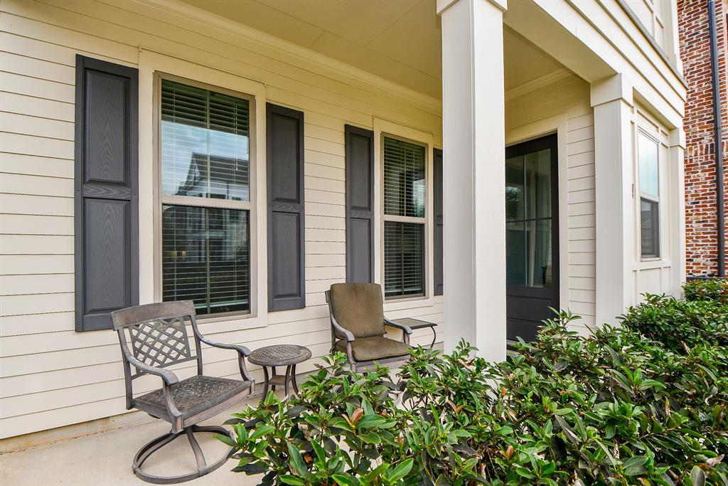 25213 Liberty Mill Drive, Spring, Texas image 3