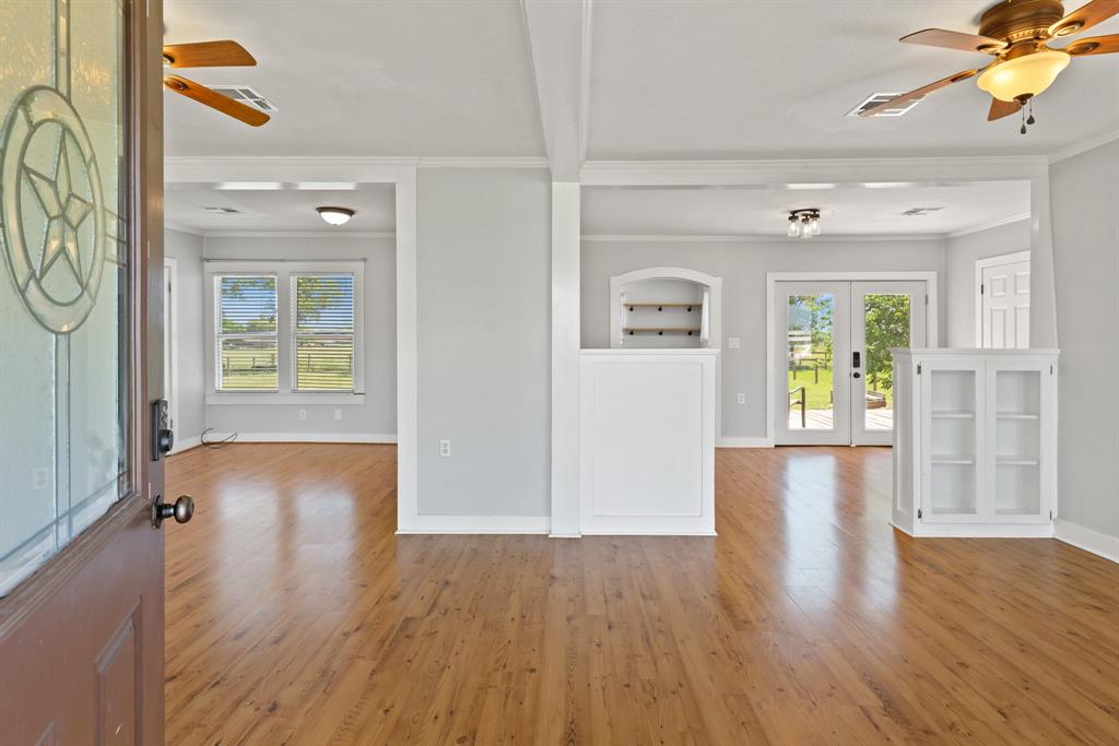 109 Kovar Street, Snook, Texas image 3