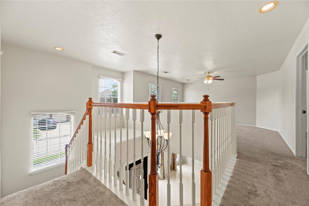 8615 Westcove Circle, Houston, Texas image 16