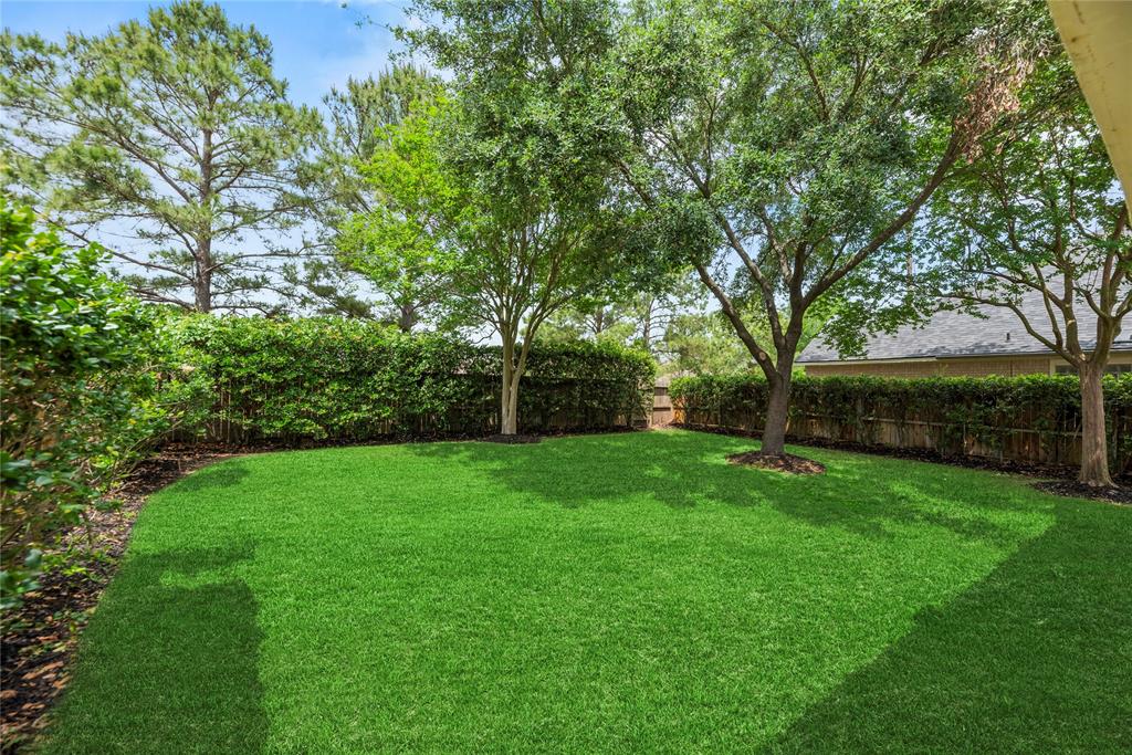 8615 Westcove Circle, Houston, Texas image 27