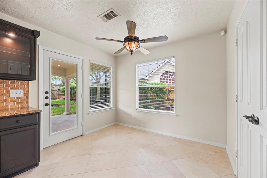 8615 Westcove Circle, Houston, Texas image 13