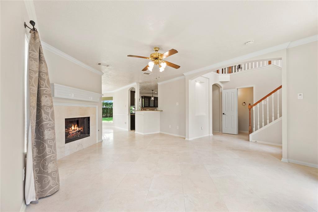 8615 Westcove Circle, Houston, Texas image 3