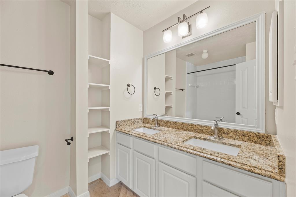 8615 Westcove Circle, Houston, Texas image 22
