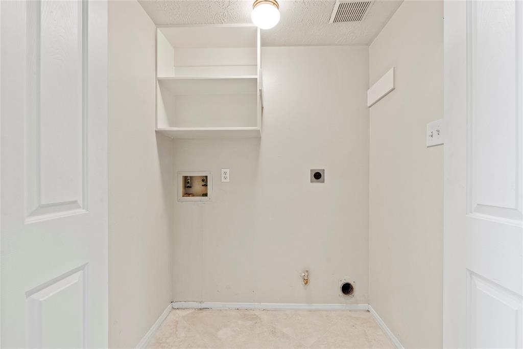 8615 Westcove Circle, Houston, Texas image 10