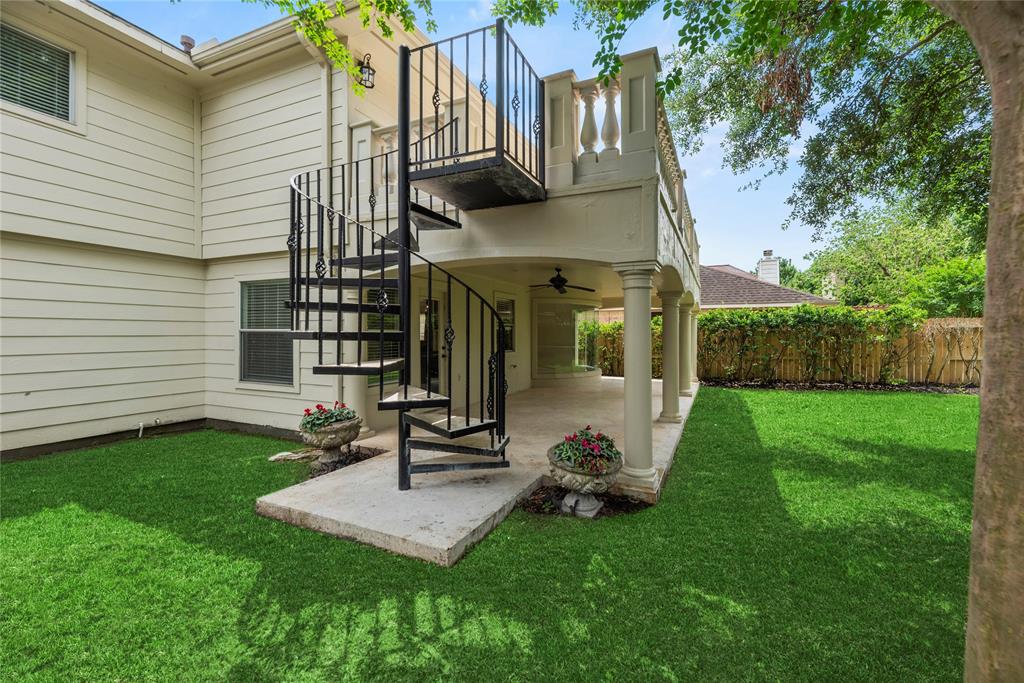 8615 Westcove Circle, Houston, Texas image 5