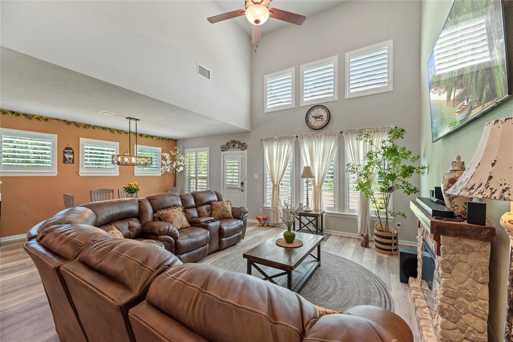 42408 Knoll Kingdom Lane, Magnolia, Texas image 11