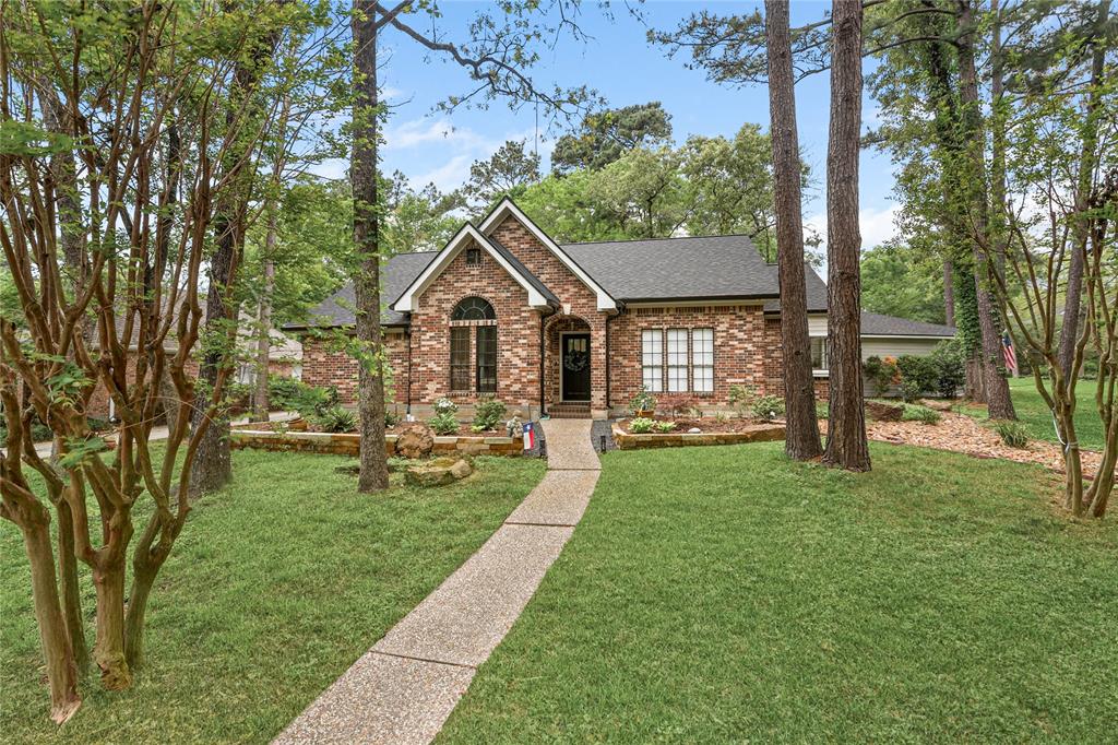 2 Cattail Place, The Woodlands, Texas image 2