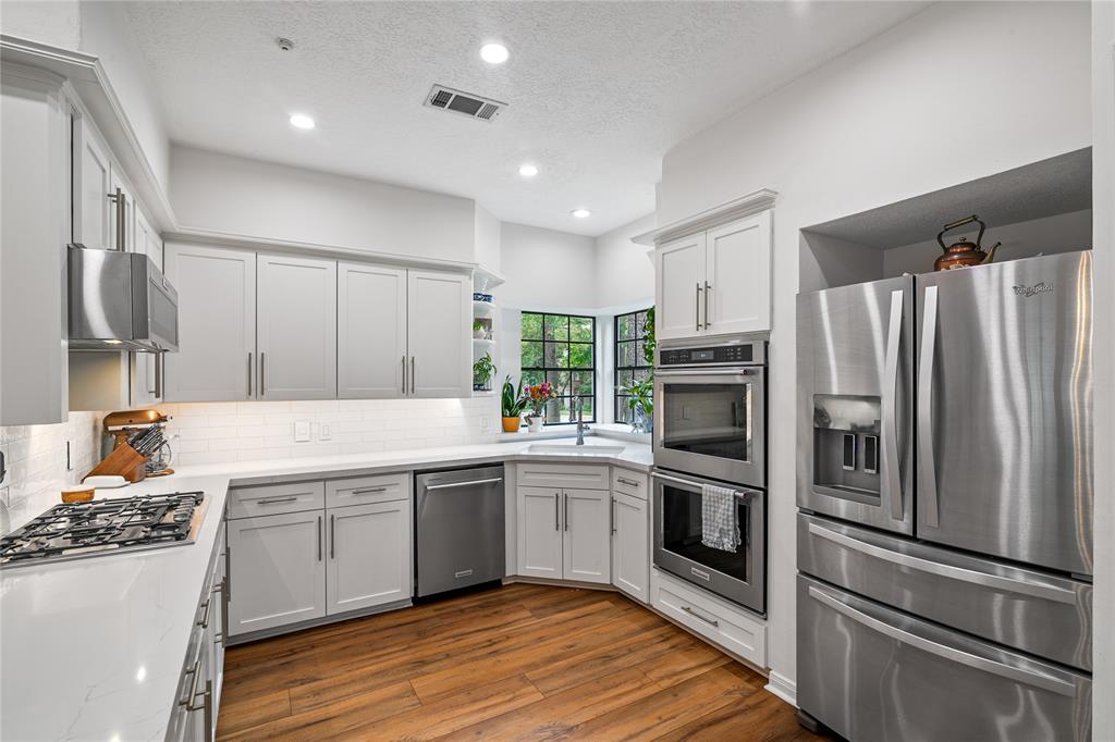 2 Cattail Place, The Woodlands, Texas image 16