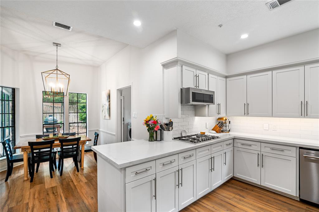 2 Cattail Place, The Woodlands, Texas image 15