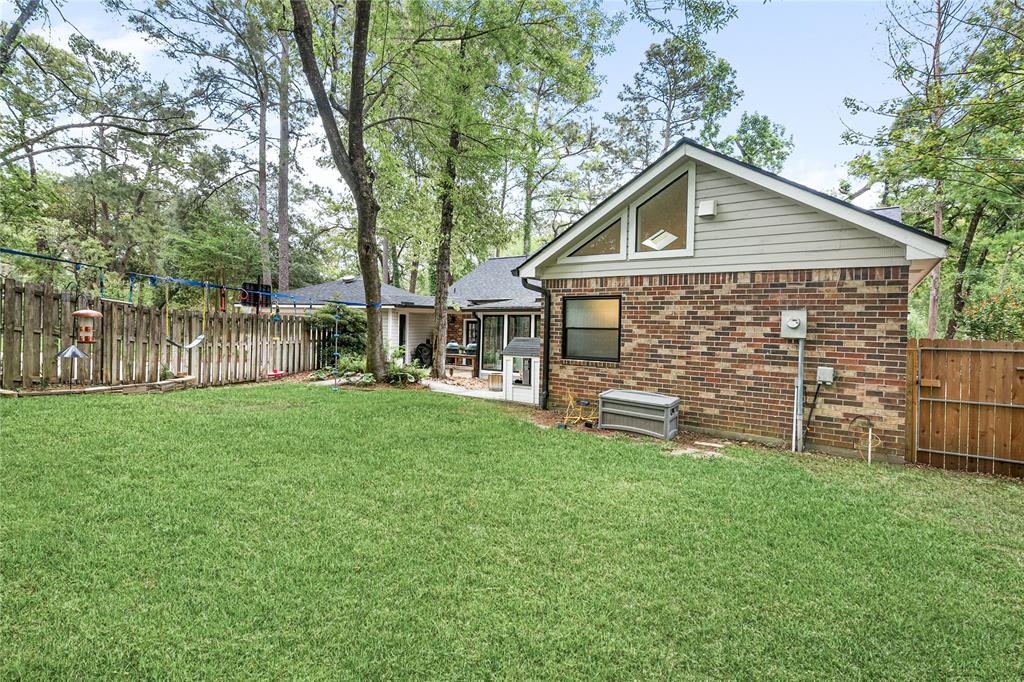 2 Cattail Place, The Woodlands, Texas image 38