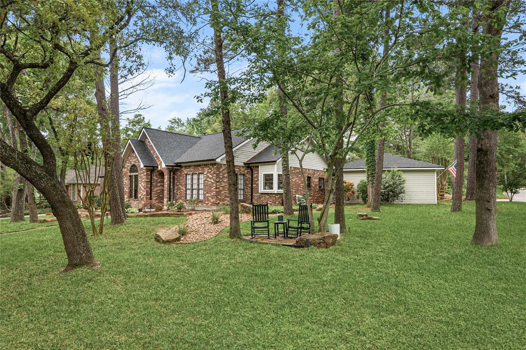 2 Cattail Place, The Woodlands, Texas image 3