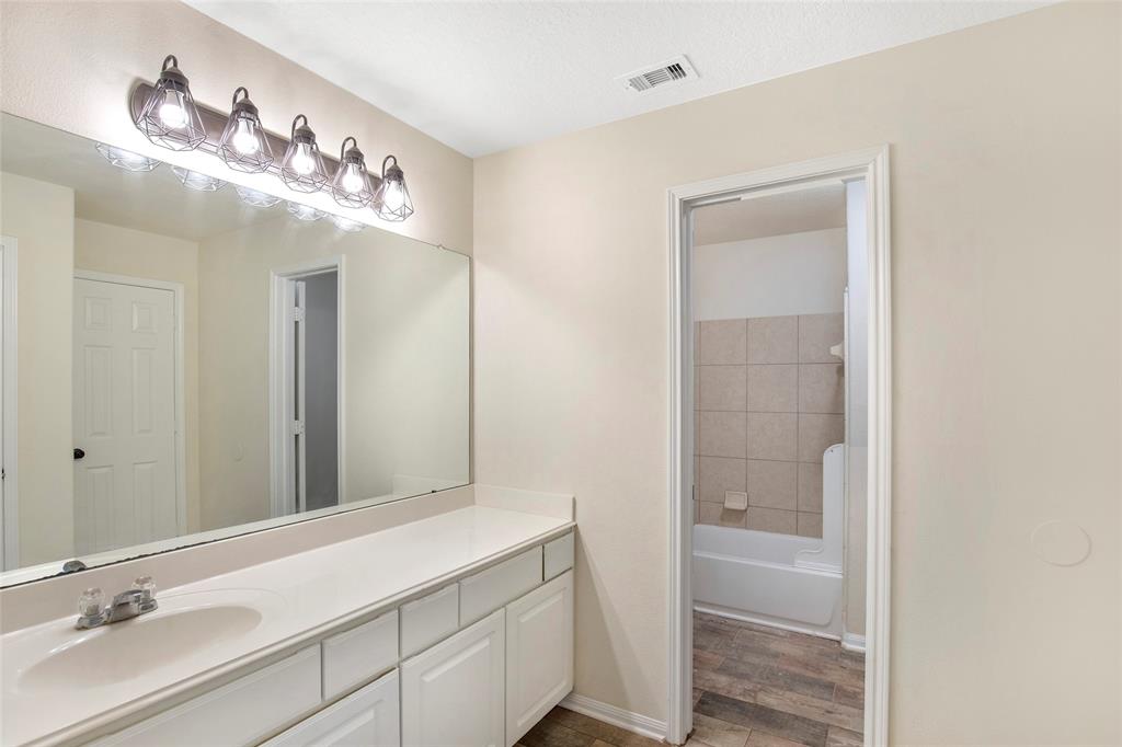 1726 Sun Point Court, Humble, Texas image 26