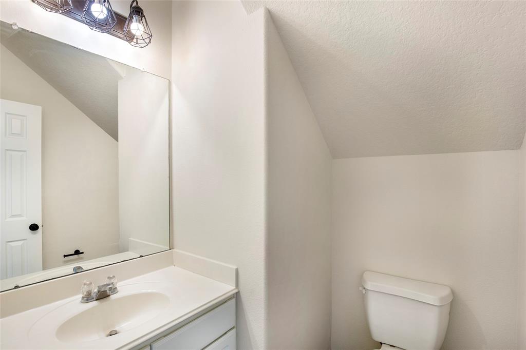 1726 Sun Point Court, Humble, Texas image 16