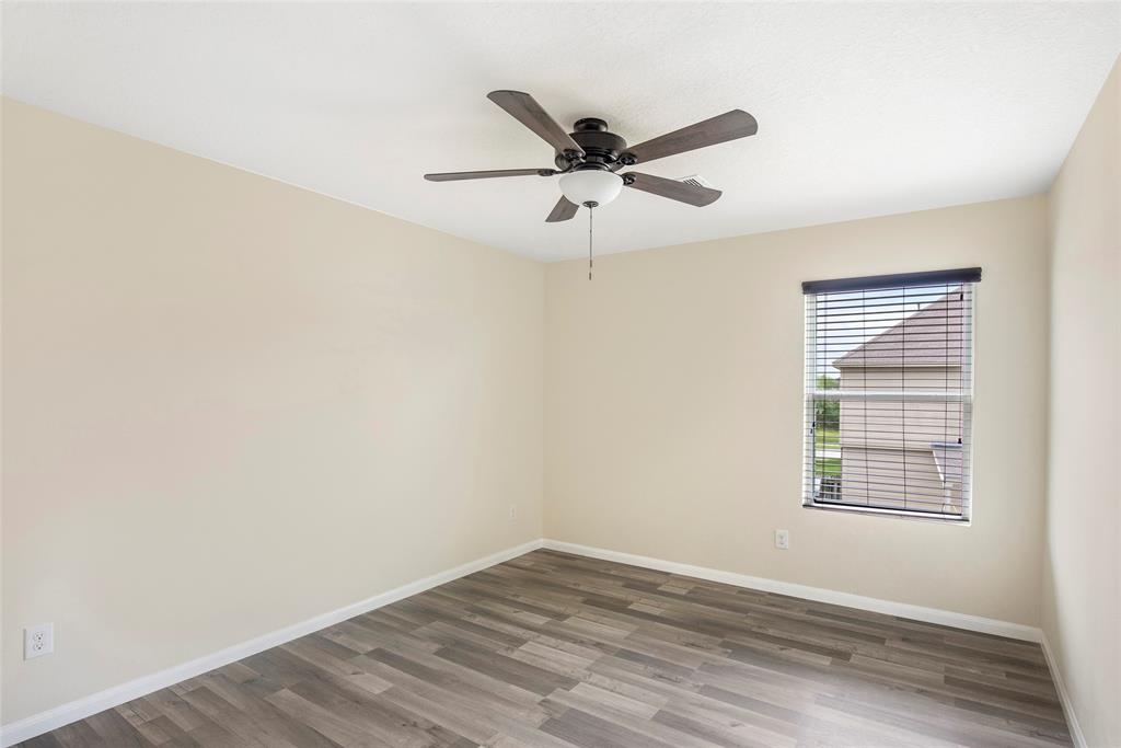 1726 Sun Point Court, Humble, Texas image 23