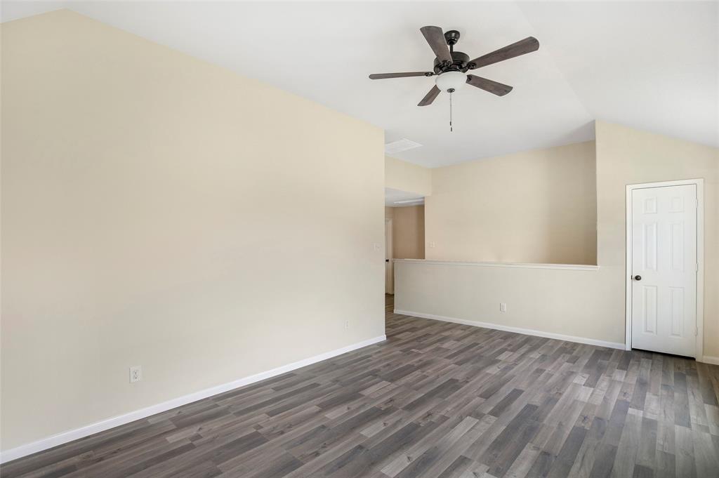 1726 Sun Point Court, Humble, Texas image 28