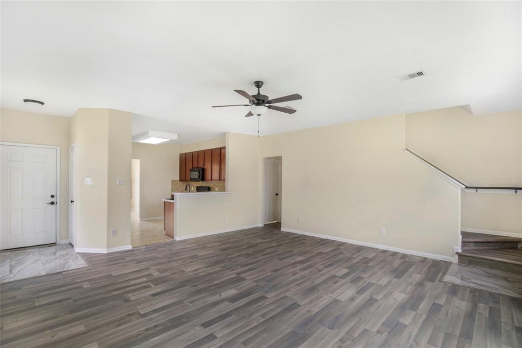 1726 Sun Point Court, Humble, Texas image 7