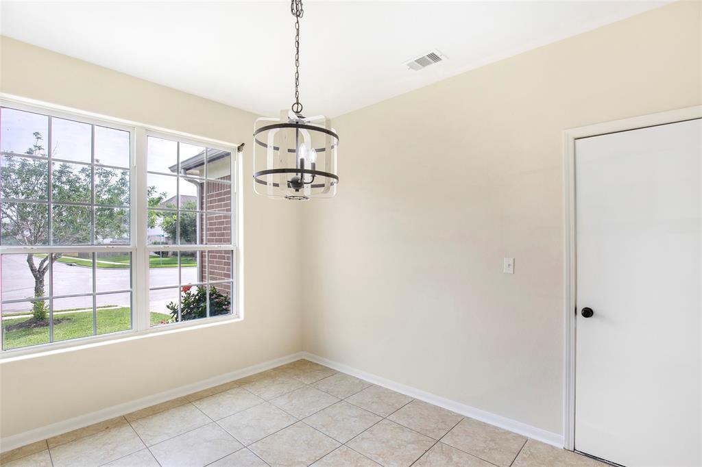 1726 Sun Point Court, Humble, Texas image 13