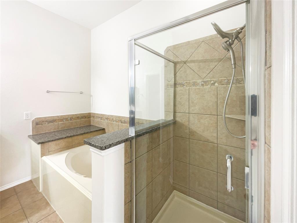 3608 Mahogany Trail, Pearland, Texas image 20