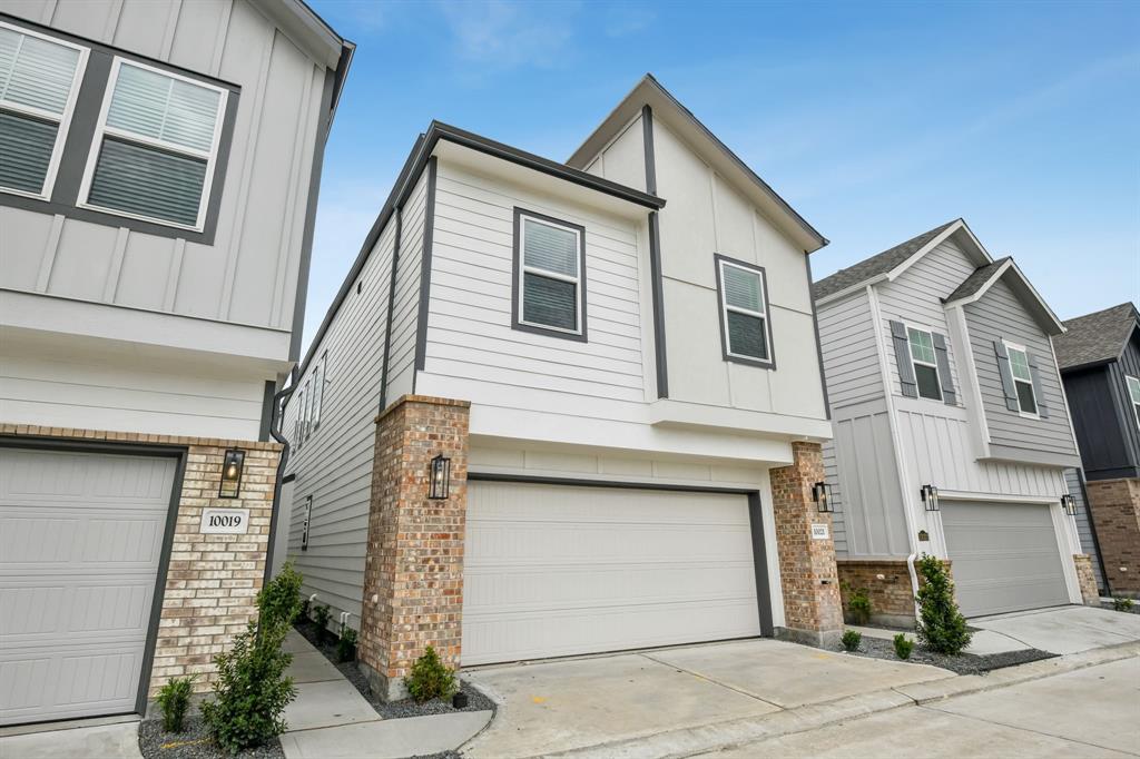 10021 Rustic Charm Street, Houston, Texas image 4