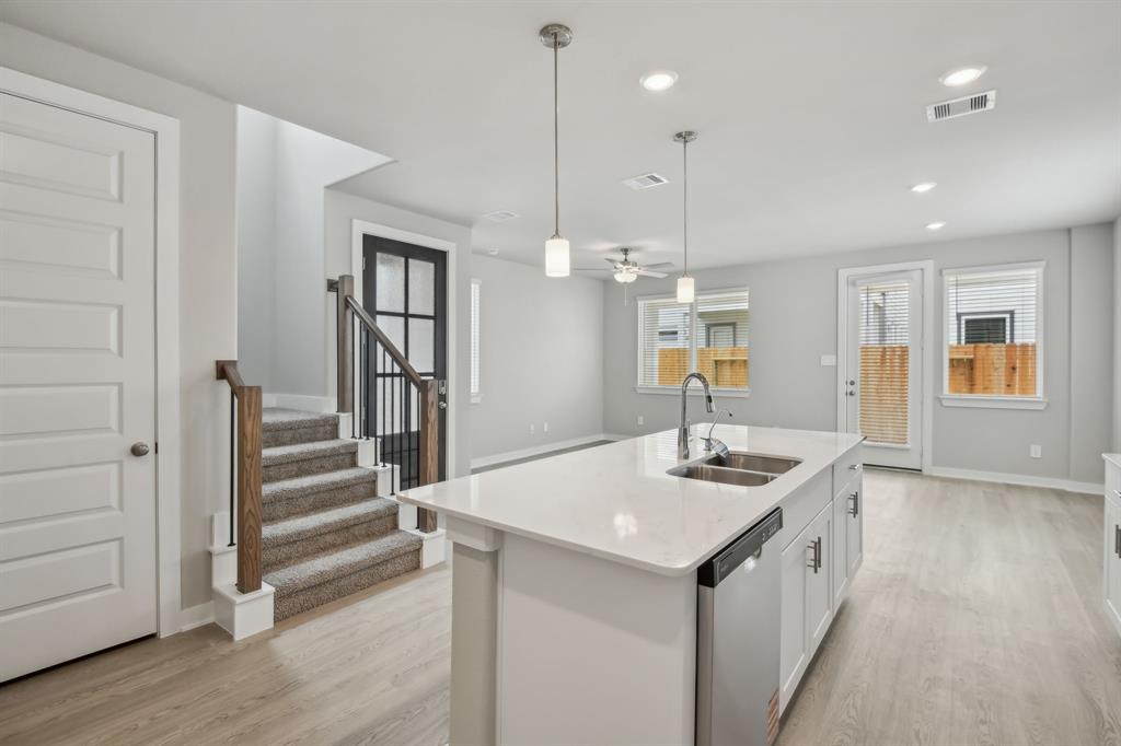 10021 Rustic Charm Street, Houston, Texas image 23