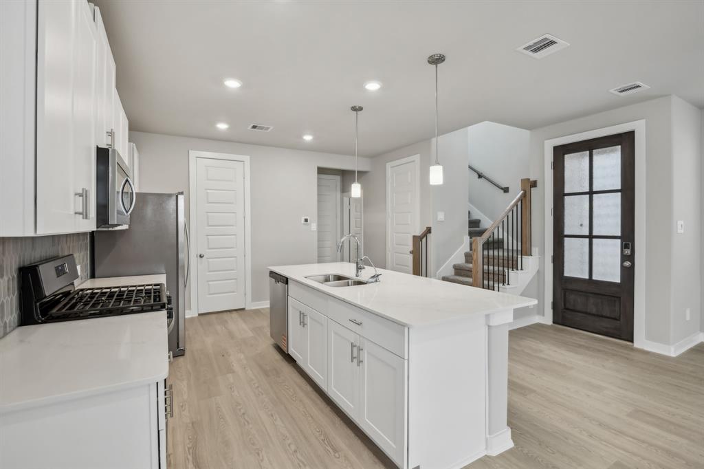 10021 Rustic Charm Street, Houston, Texas image 13
