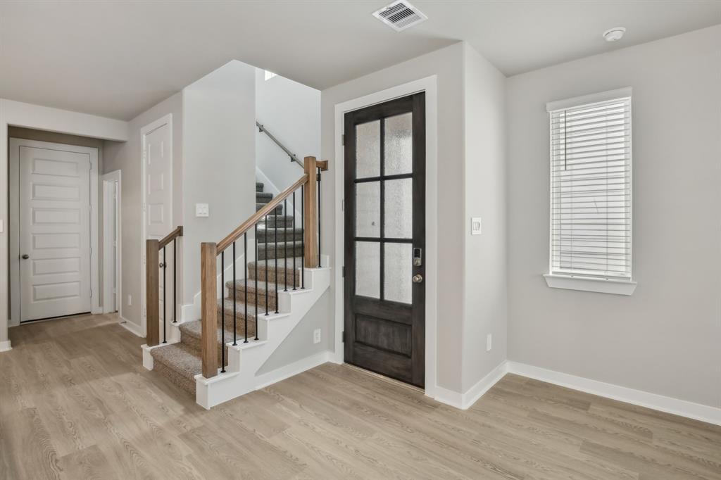 10021 Rustic Charm Street, Houston, Texas image 5
