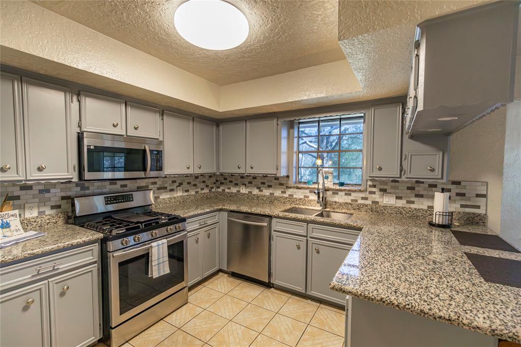 153 Machemehl Drive, Bellville, Texas image 12