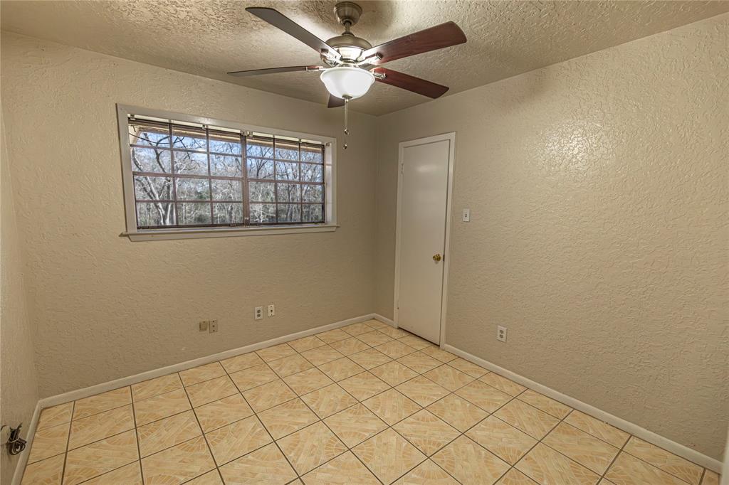 153 Machemehl Drive, Bellville, Texas image 19