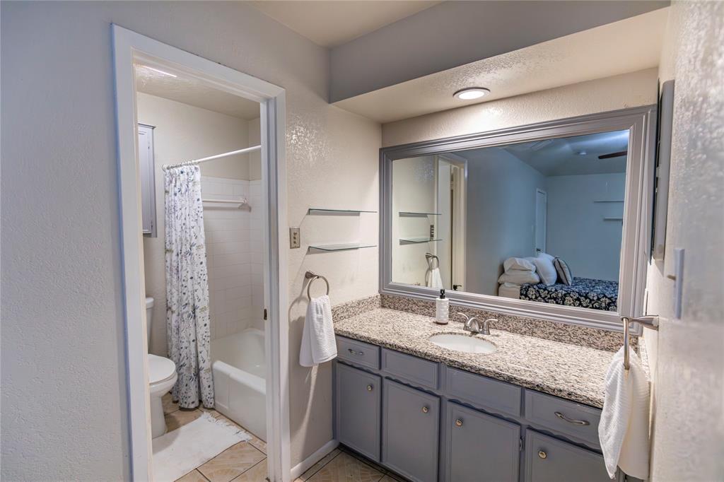153 Machemehl Drive, Bellville, Texas image 17