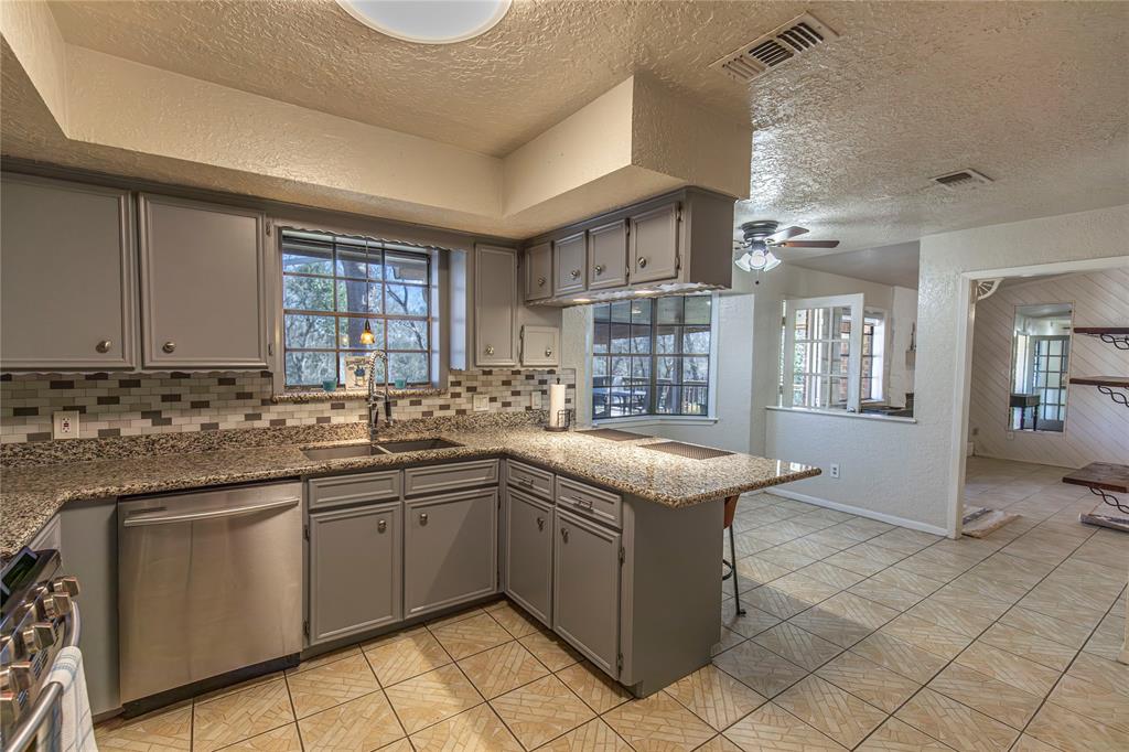 153 Machemehl Drive, Bellville, Texas image 13