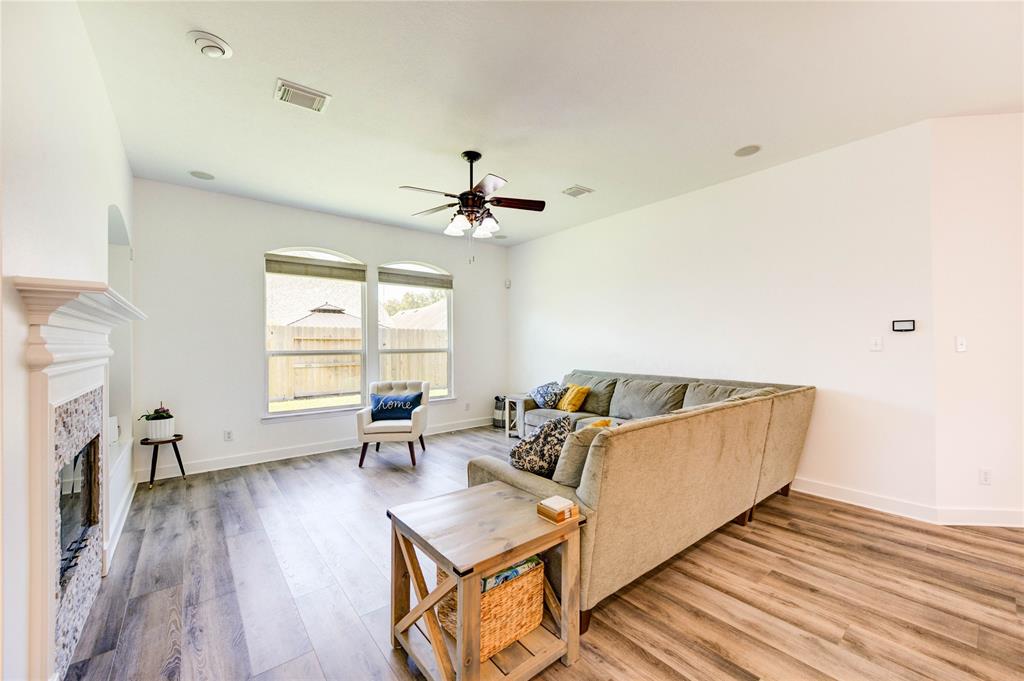 12006 Bright Landing Court, Pearland, Texas image 15