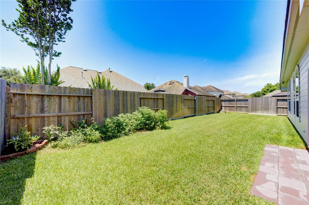 12006 Bright Landing Court, Pearland, Texas image 27