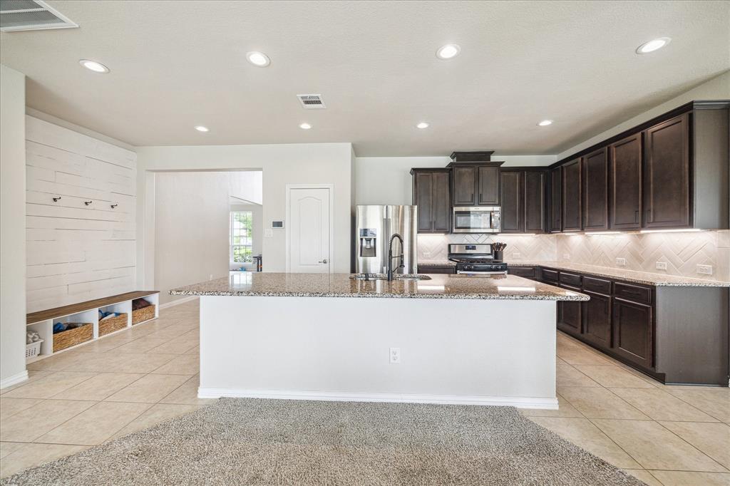 32943 Franklin Brooks Drive, Brookshire, Texas image 9