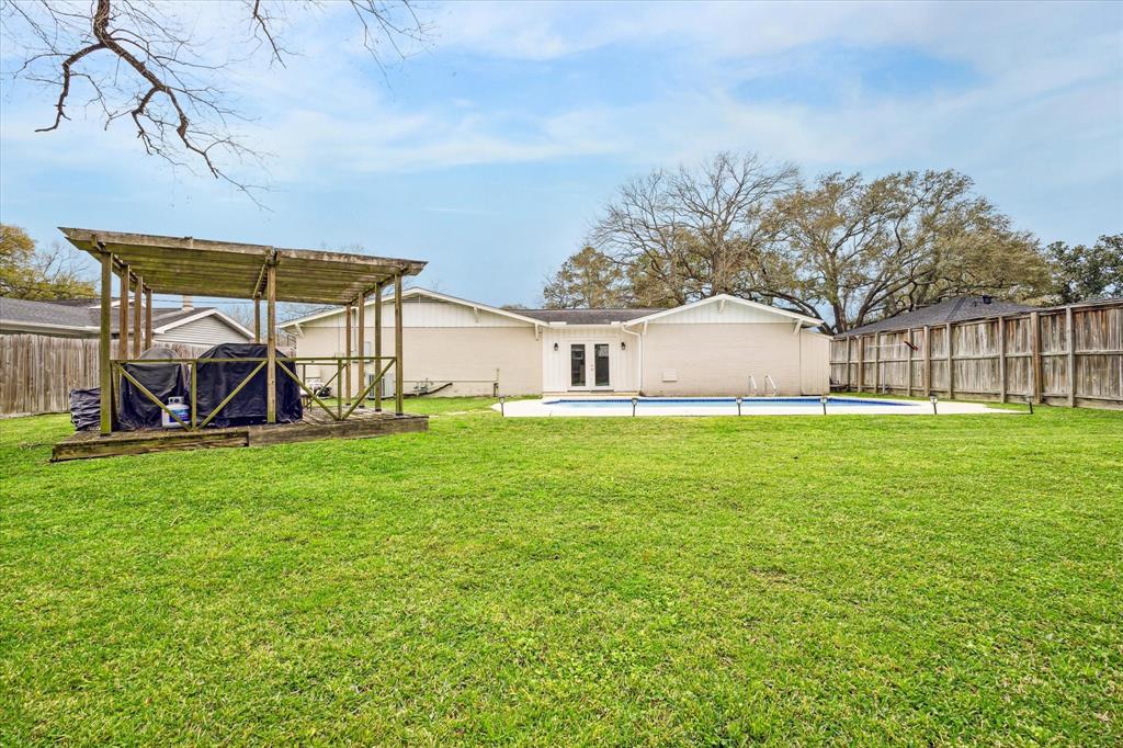 15818 Acapulco Drive, Jersey Village, Texas image 17