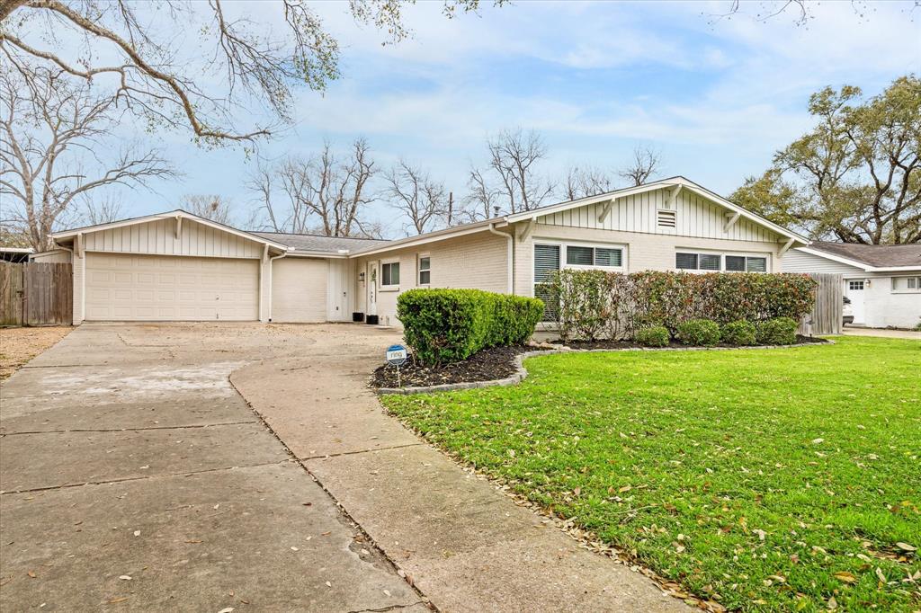 15818 Acapulco Drive, Jersey Village, Texas image 2