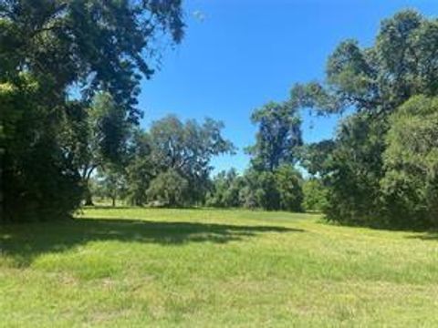 Vacant Land For Sale - 663 Pony Trail<br/> Angleton, TX 77515