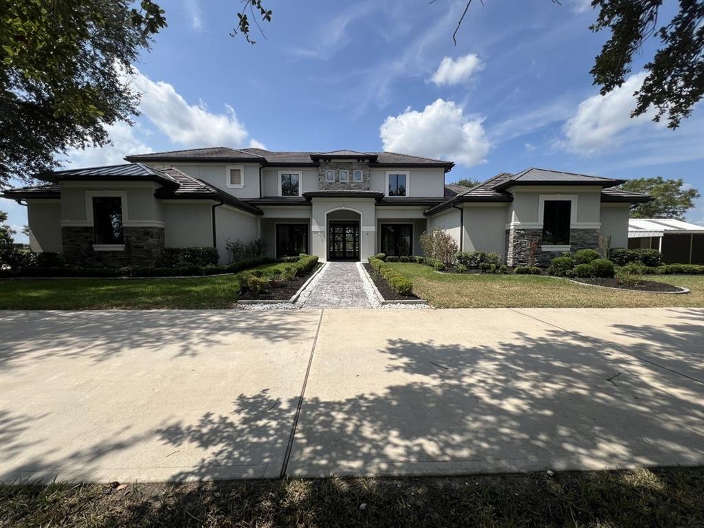 4707 Schlipf Road, Katy, Texas image 1