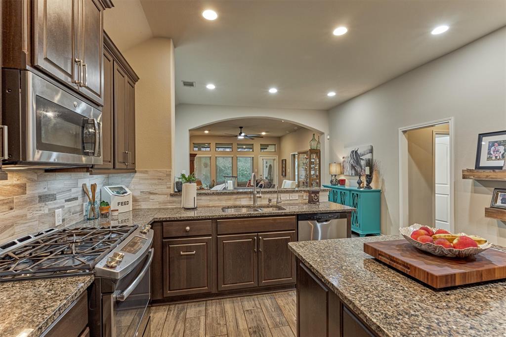 110 Mayhaven Court, Montgomery, Texas image 12