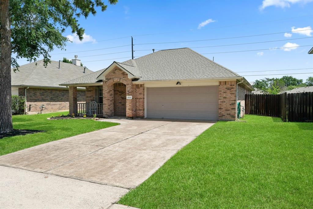 19030 Piney Way Drive, Tomball, Texas image 1