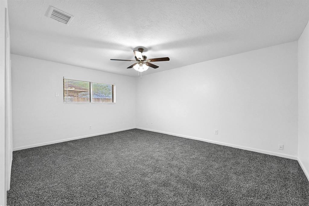 10035 Rustic Gate Road, La Porte, Texas image 13