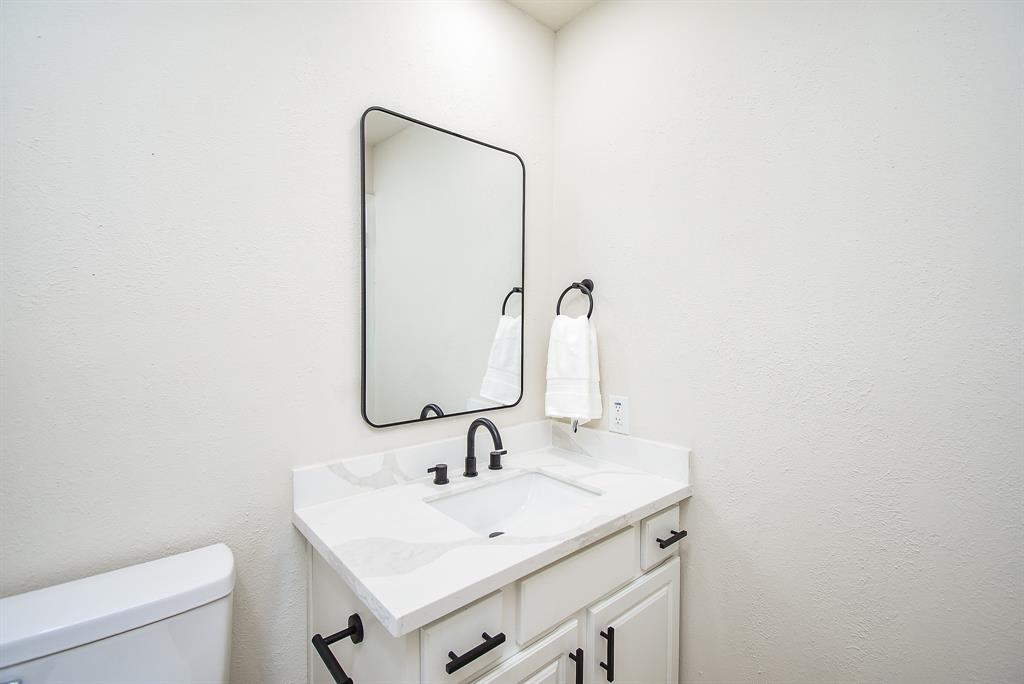 7227 La Granada Drive, Houston, Texas image 28
