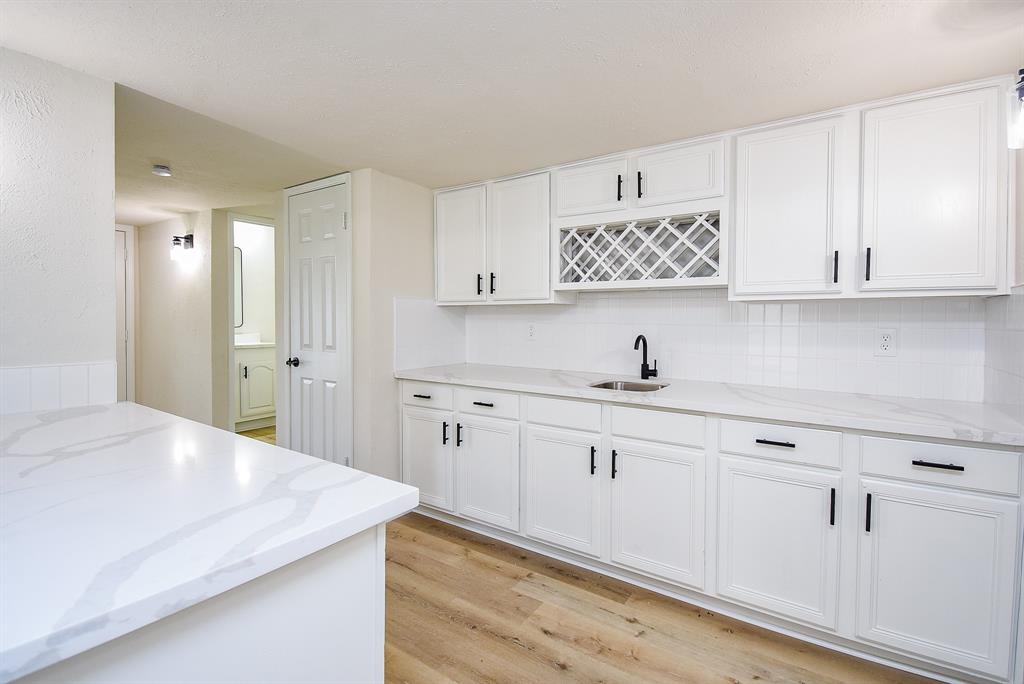 7227 La Granada Drive, Houston, Texas image 7
